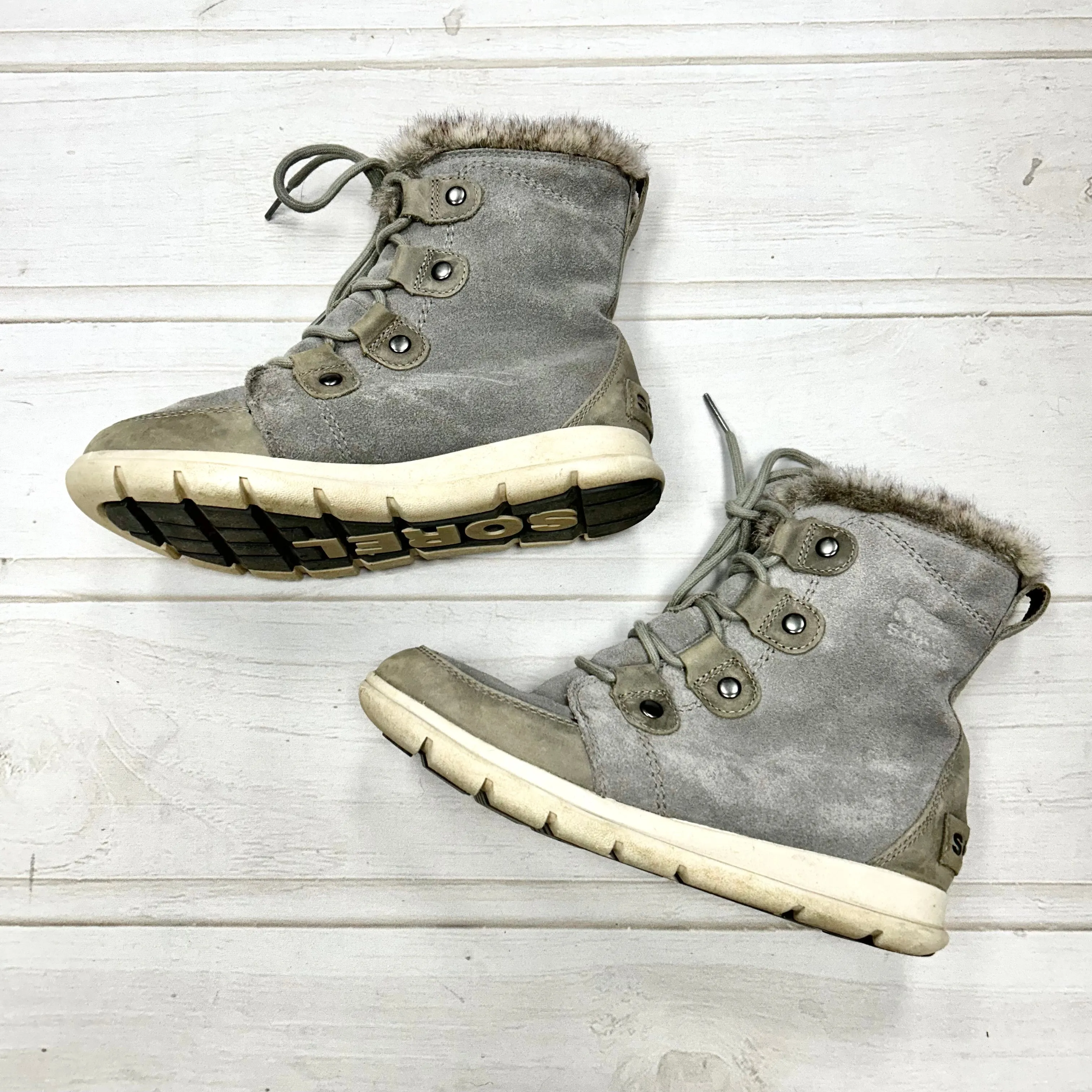 Boots Combat By Sorel  Size: 7.5