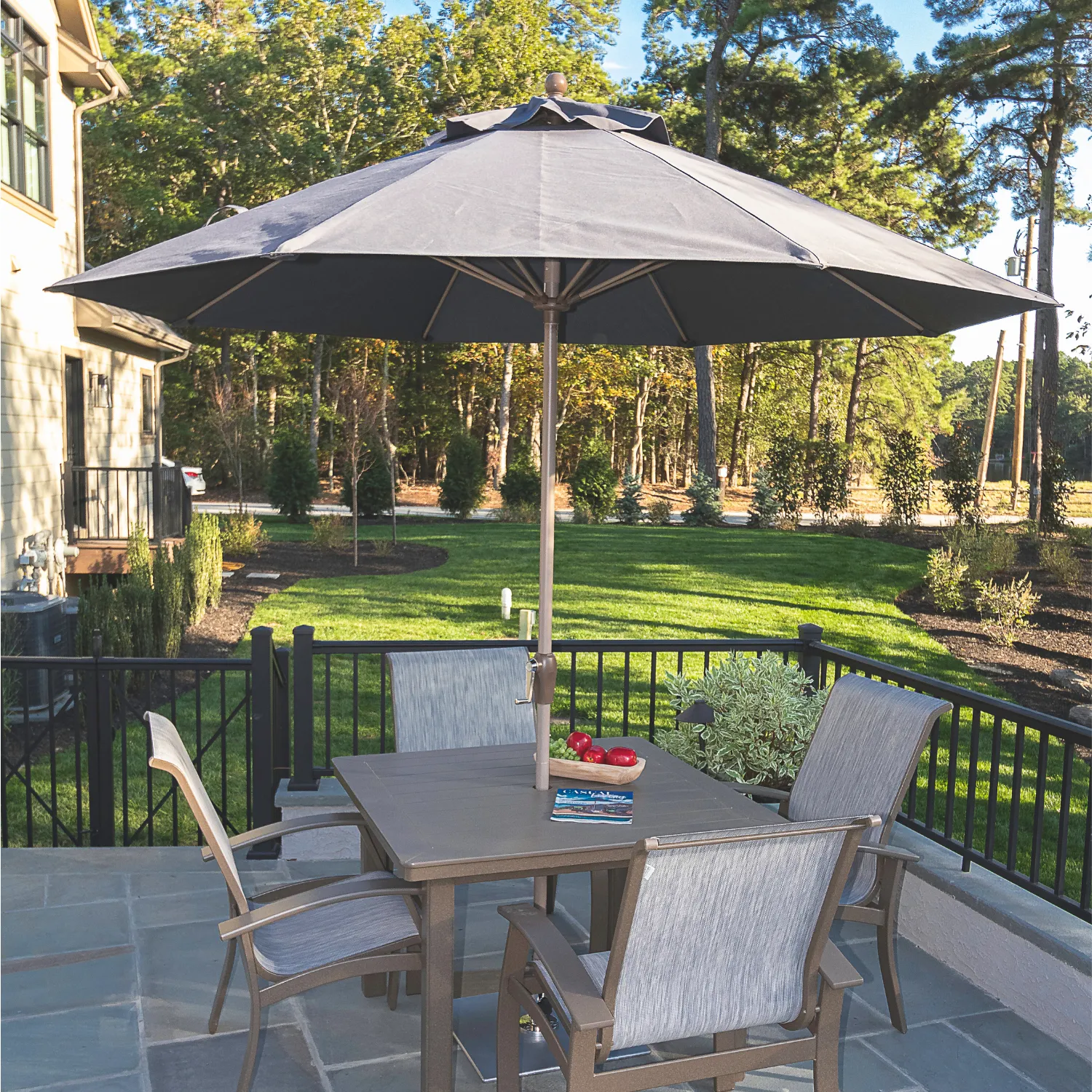 Fiberglass 9' Octagon Auto-Tilt Market Umbrella